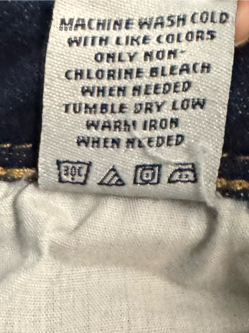 American Rag Mid Rise Jeans Dark Wash Distressed Size 11-R - Picture 10 of 10